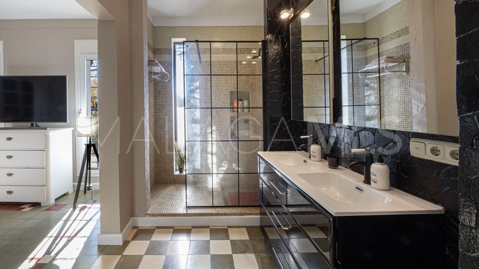 Villa for sale in Salinas