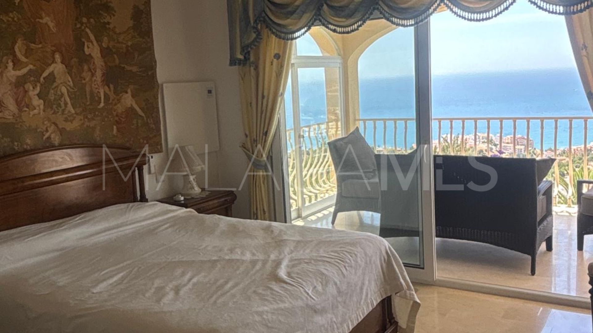 5 bedrooms La Capellania villa for sale