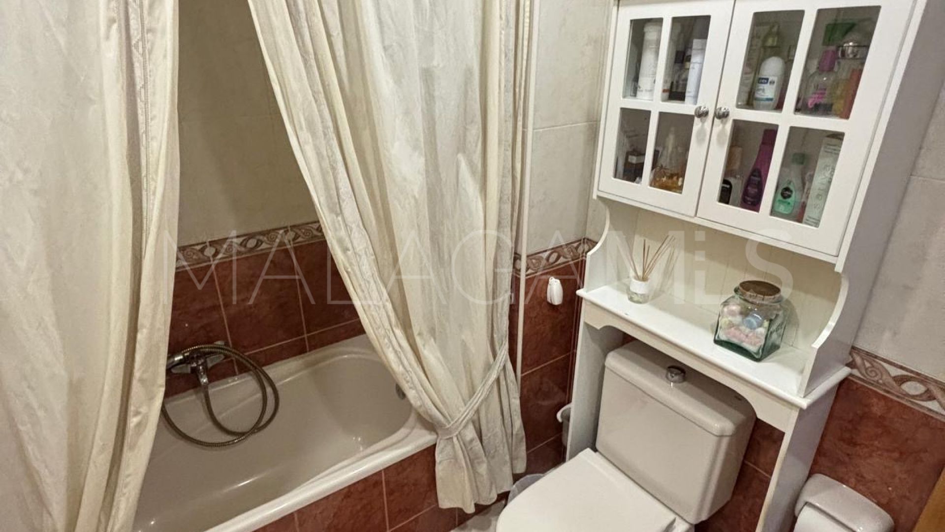 4 bedrooms apartment for sale in Malaga