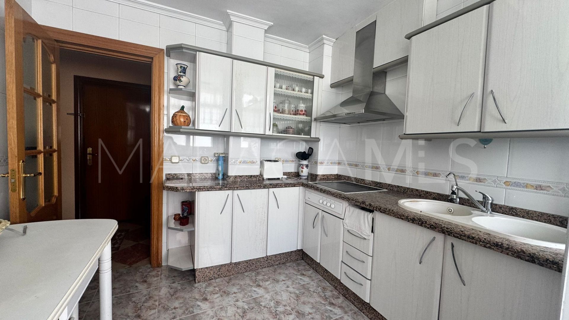 4 bedrooms apartment for sale in Malaga