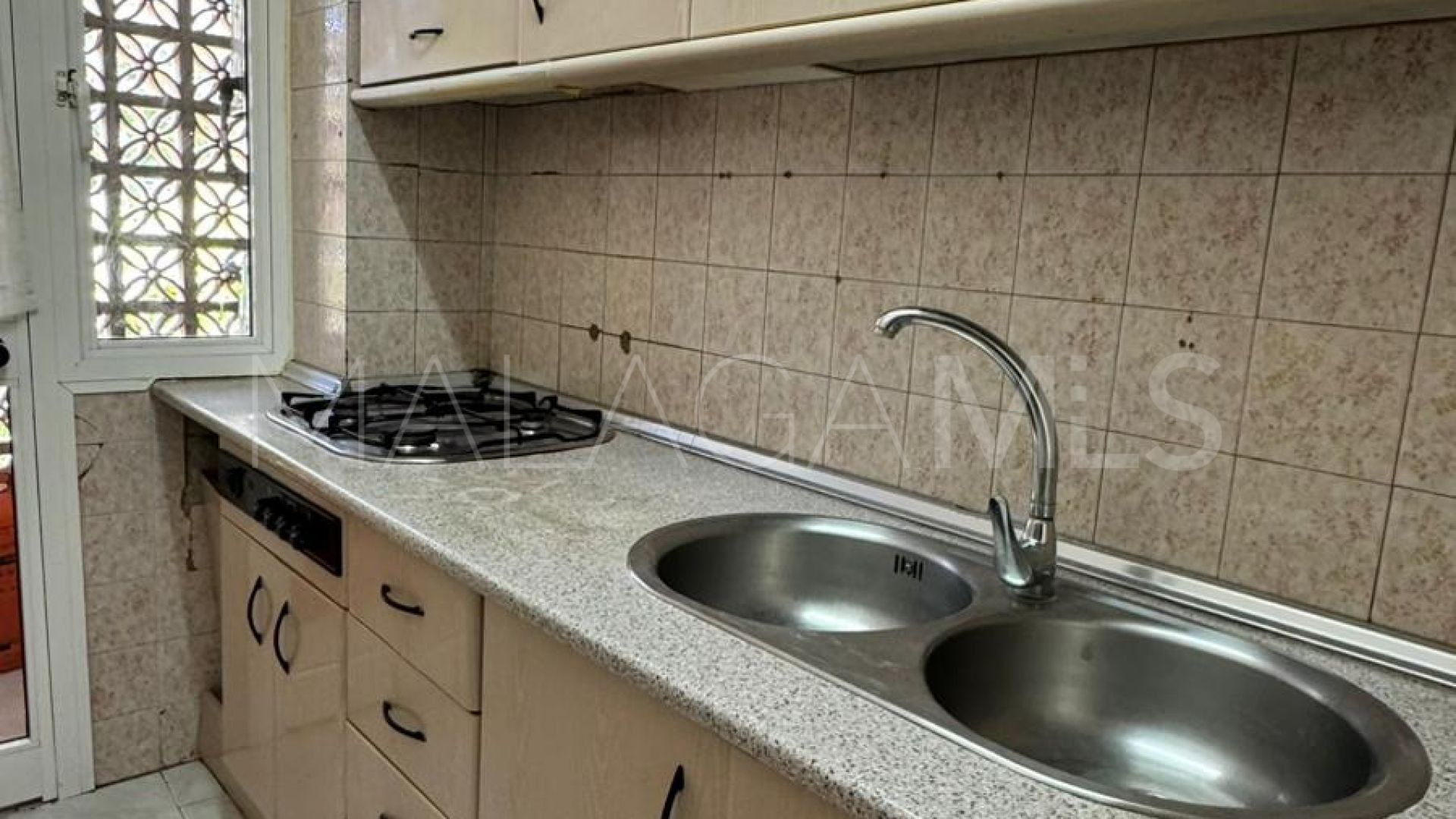 For sale 2 bedrooms ground floor apartment in Marbella City