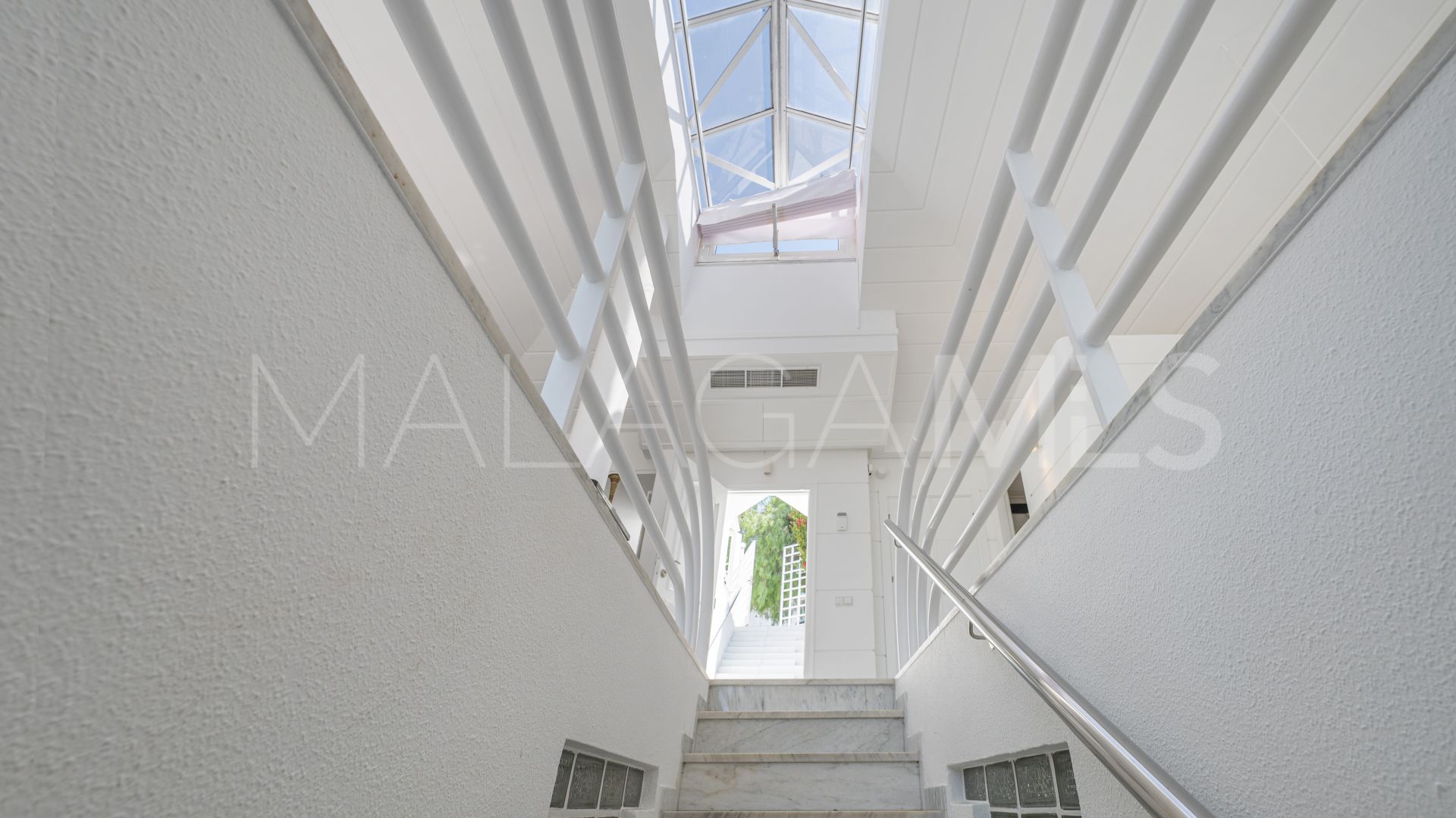 Doppelhaushälfte for sale in Sitio de Calahonda