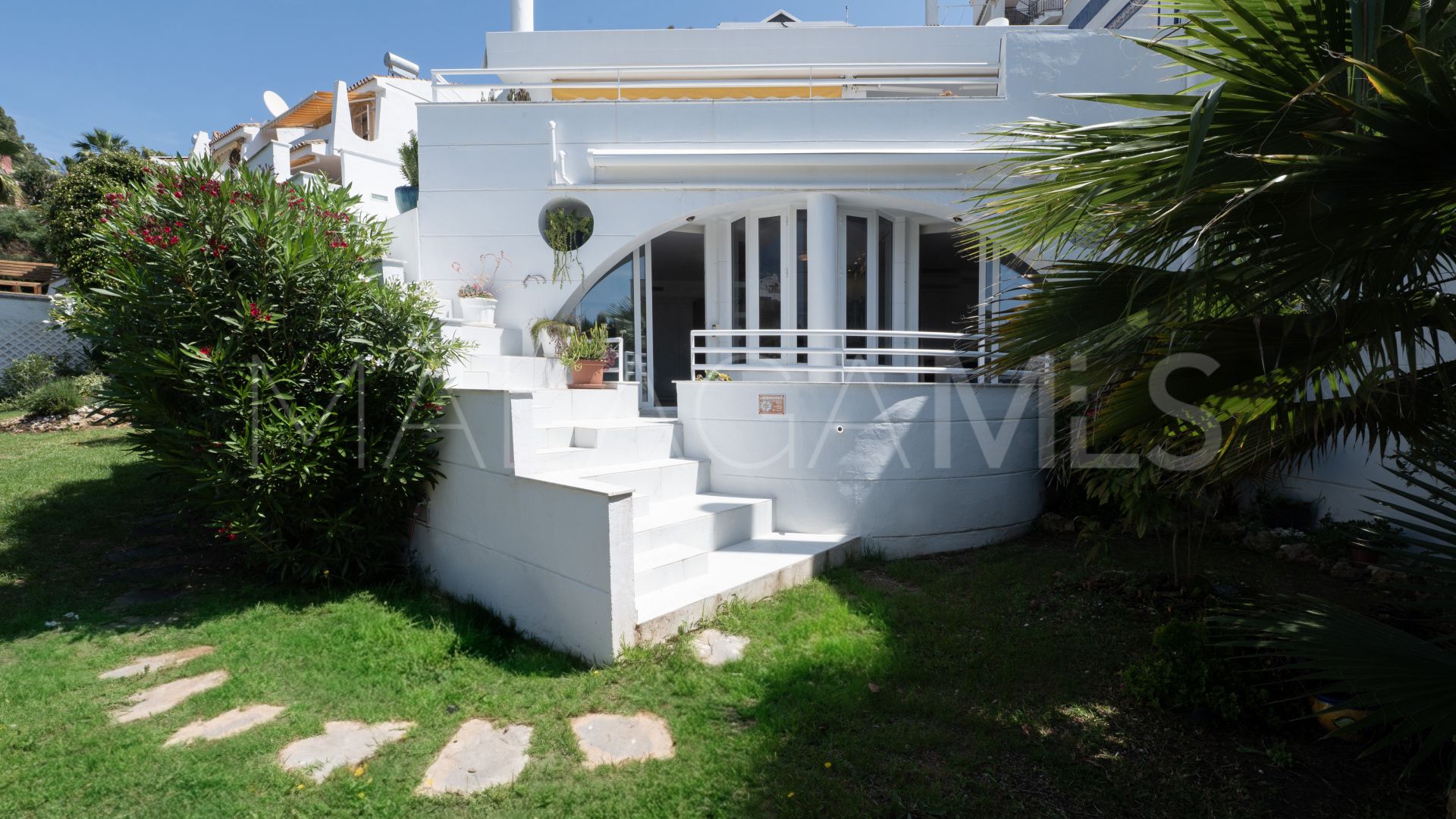Doppelhaushälfte for sale in Sitio de Calahonda
