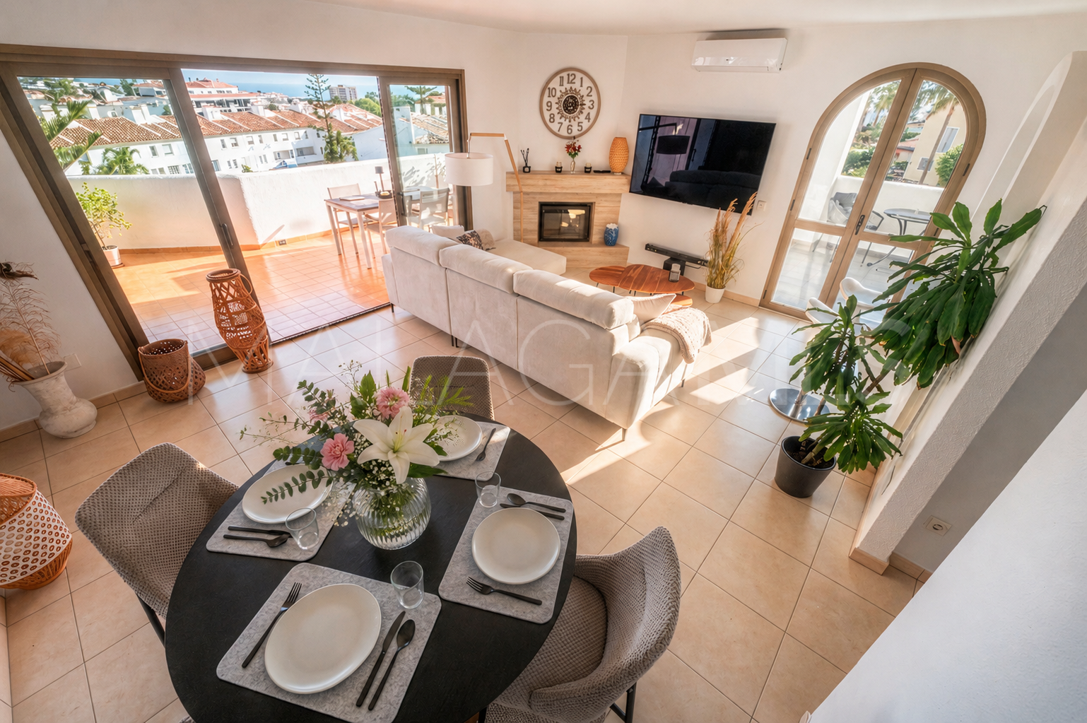 Apartamento for sale with 2 bedrooms in Sitio de Calahonda