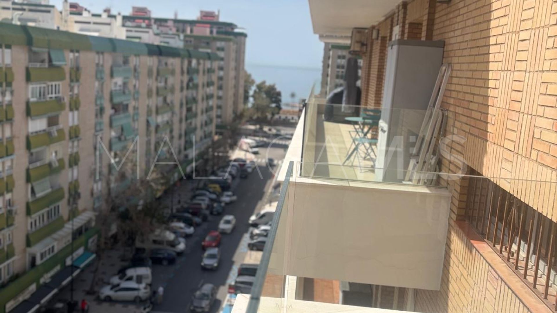Buy 4 bedrooms apartment in El Palo