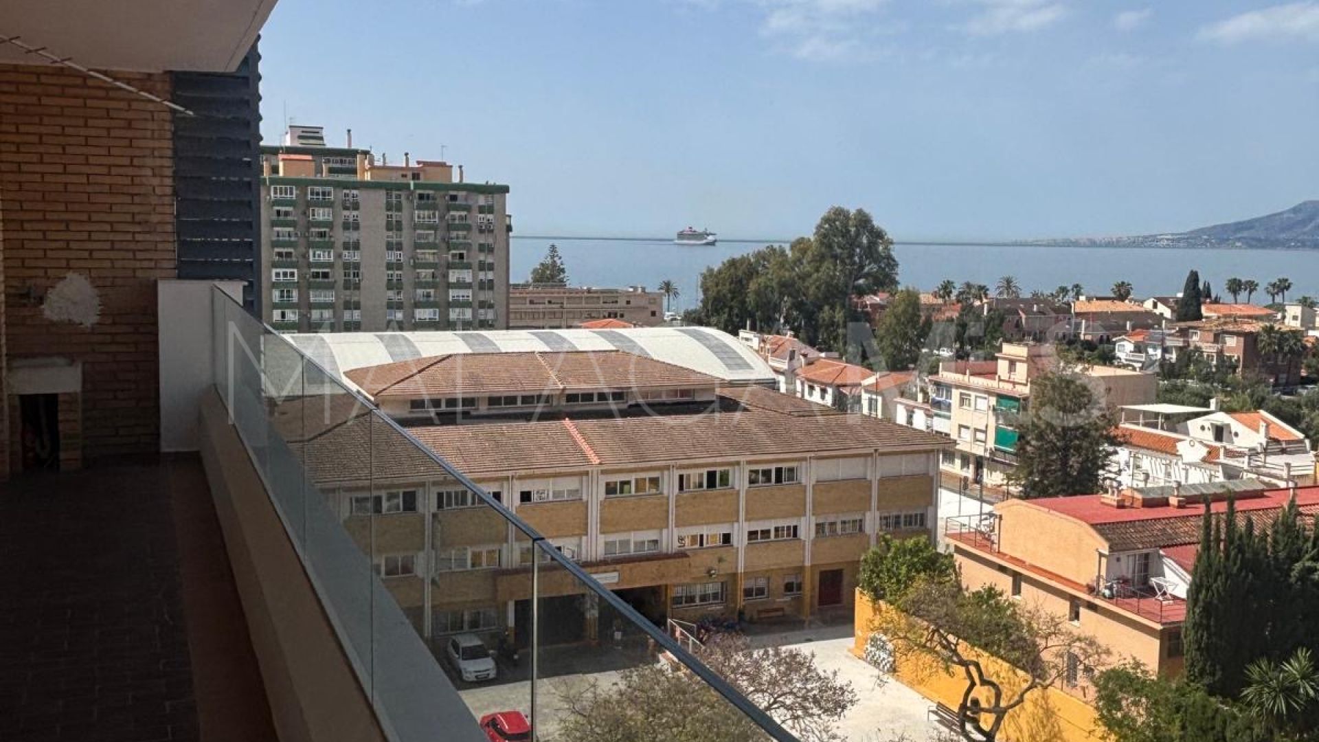 Buy 4 bedrooms apartment in El Palo