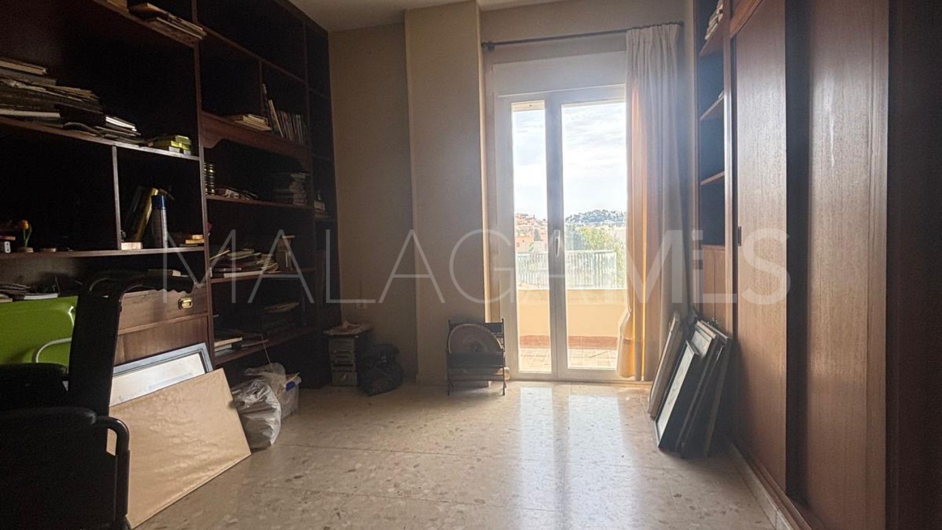 Buy 4 bedrooms apartment in El Palo