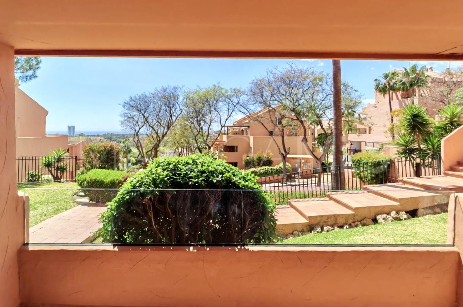 Erdgeschosswohnung for sale in Elviria