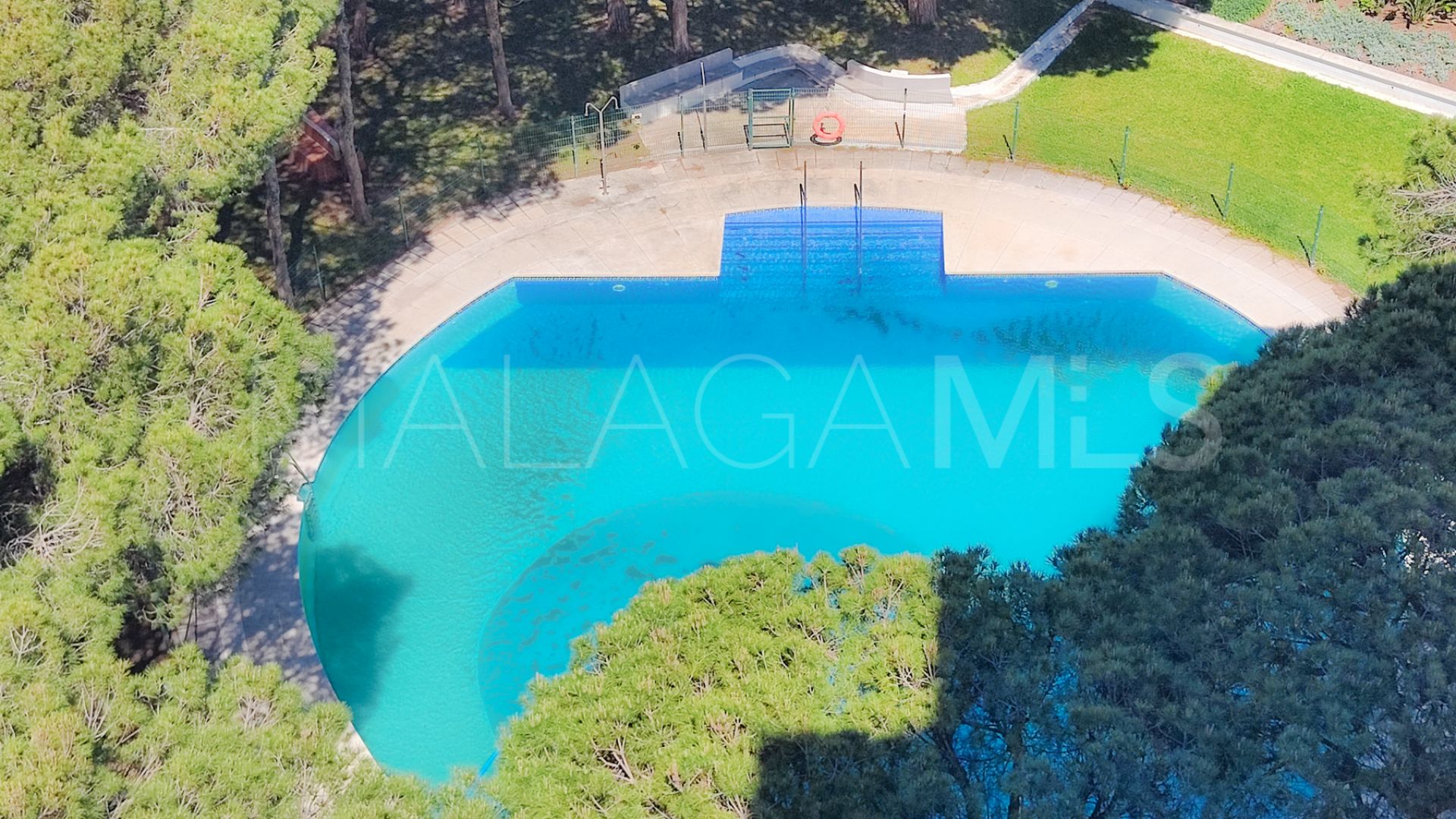 Studio for sale in Calahonda Playa