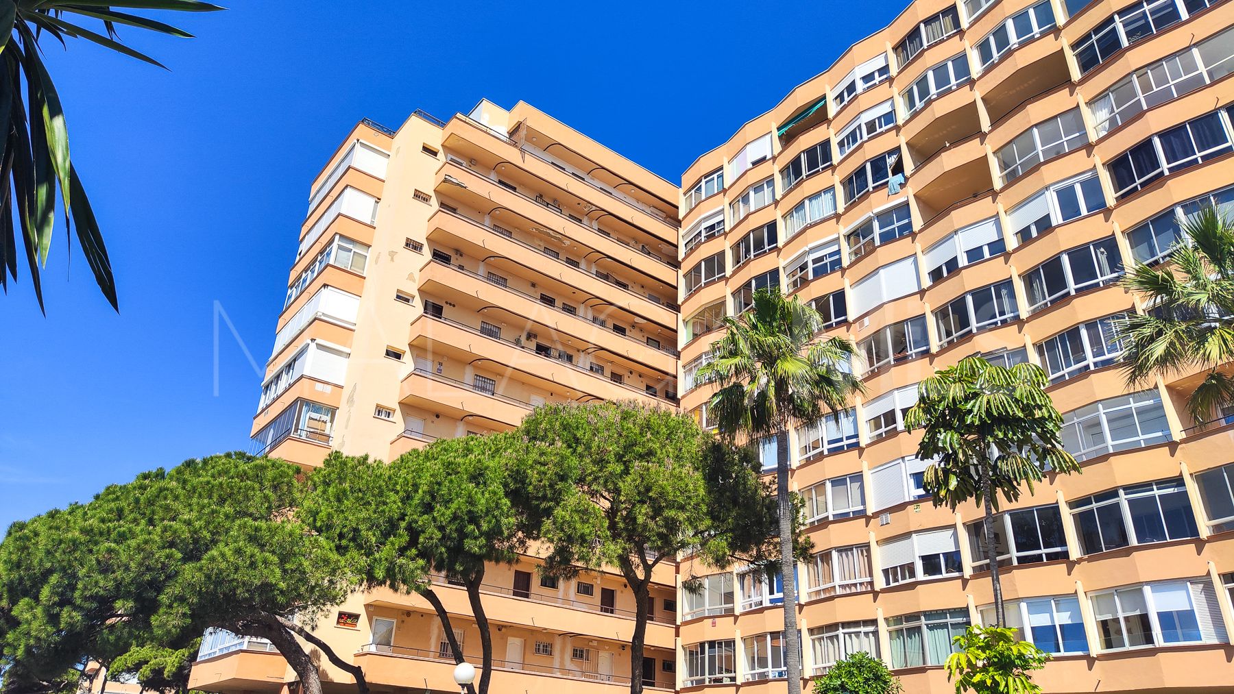 Studio for sale in Calahonda Playa