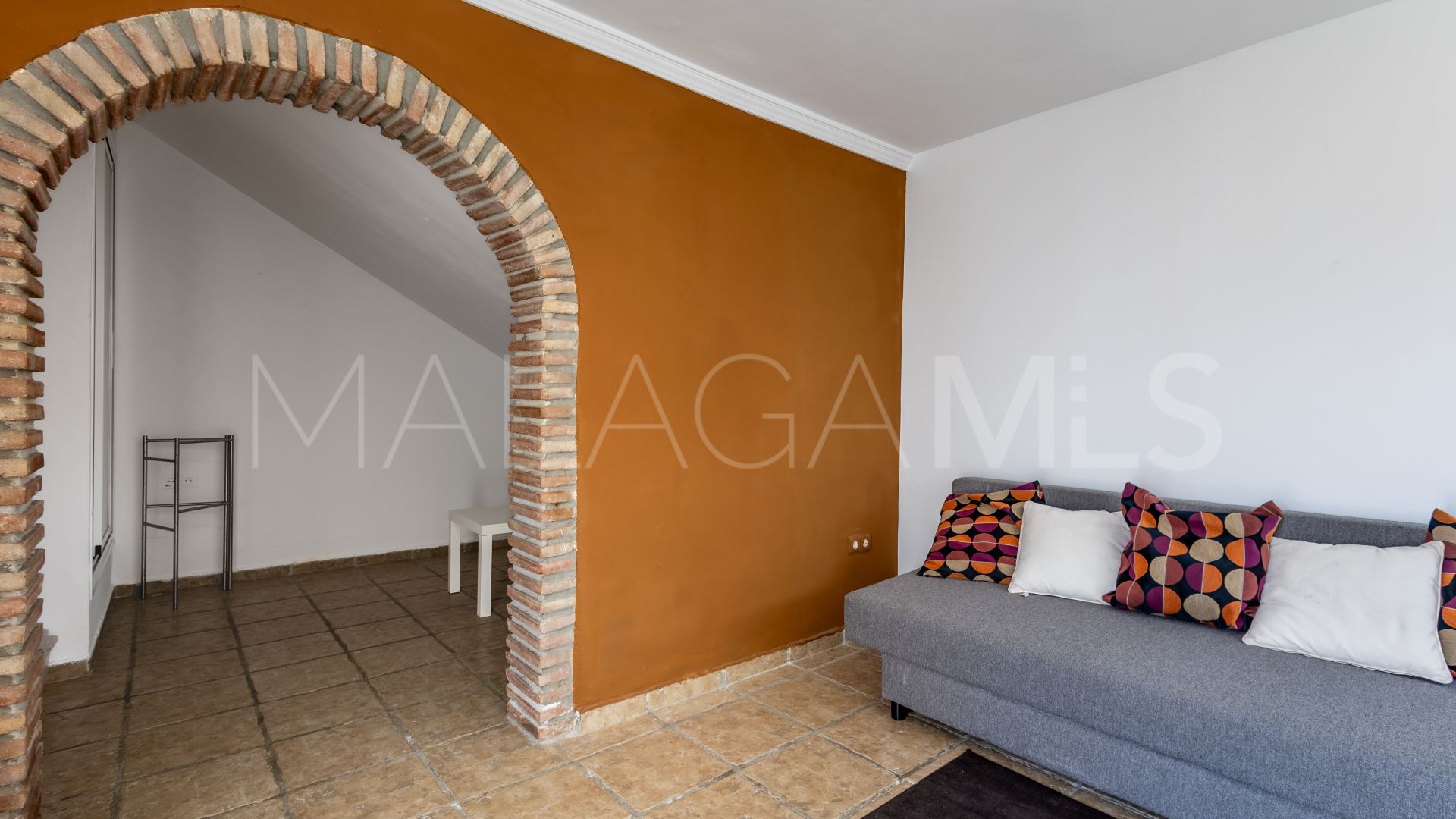 For sale Las Chapas town house with 3 bedrooms