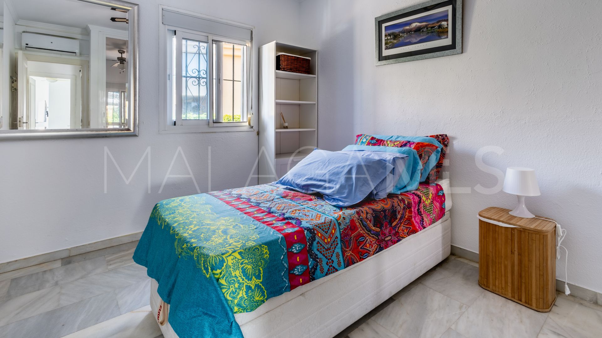 For sale Las Chapas town house with 3 bedrooms