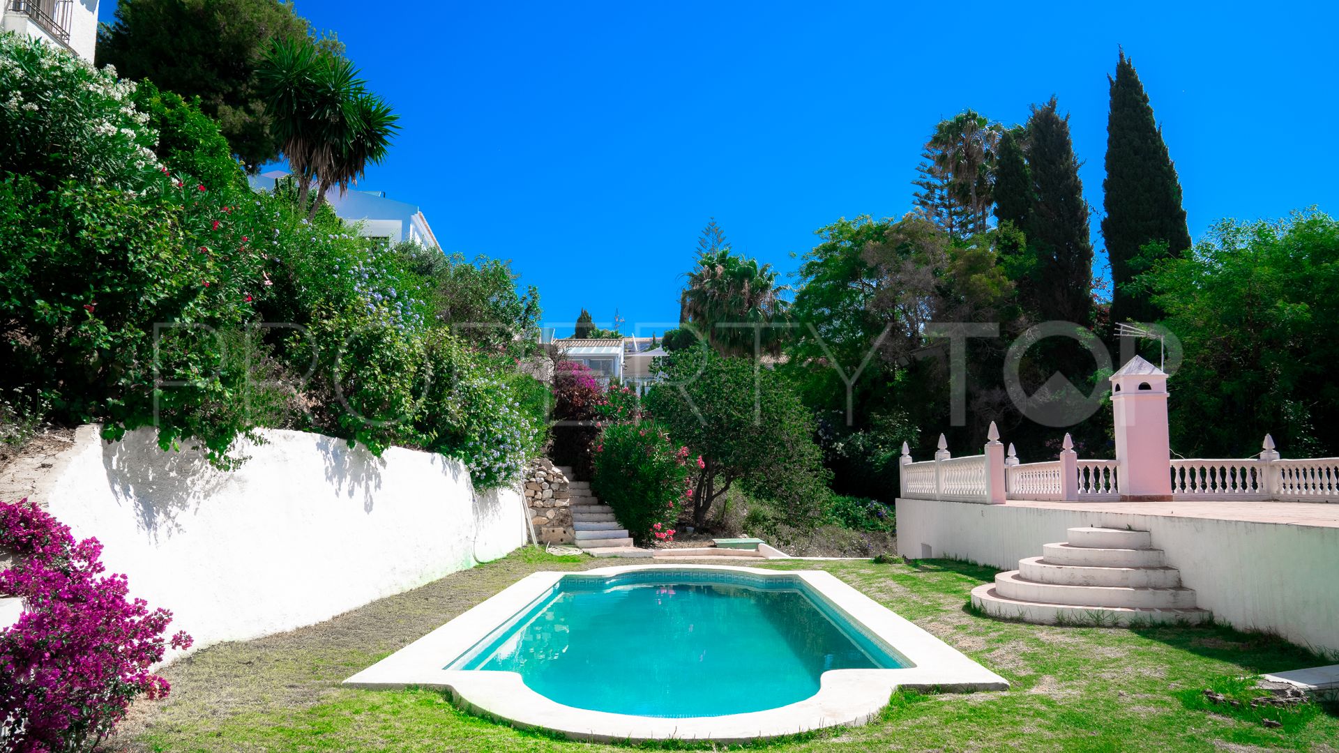 6 bedrooms El Rosario house for sale