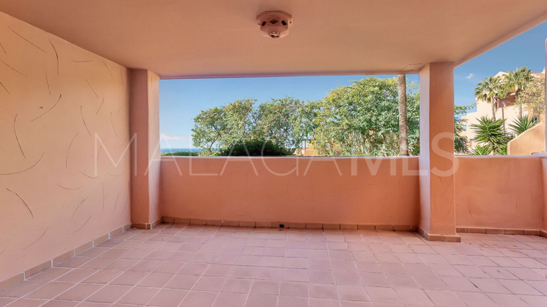 For sale Elviria ground floor apartment with 3 bedrooms