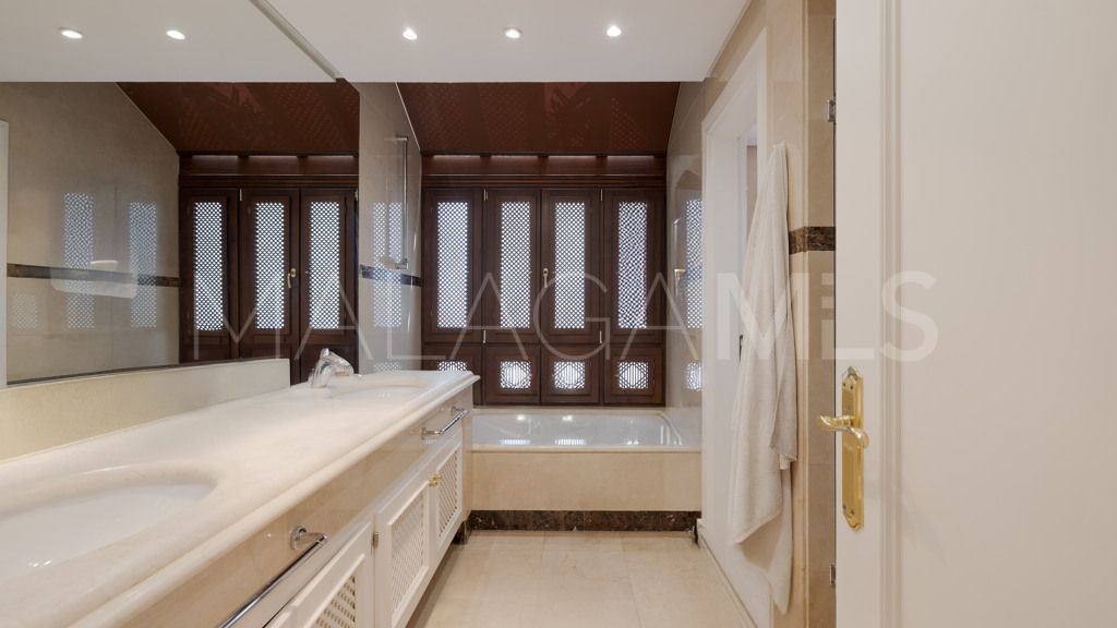 Wohnung for sale in Nueva Andalucia