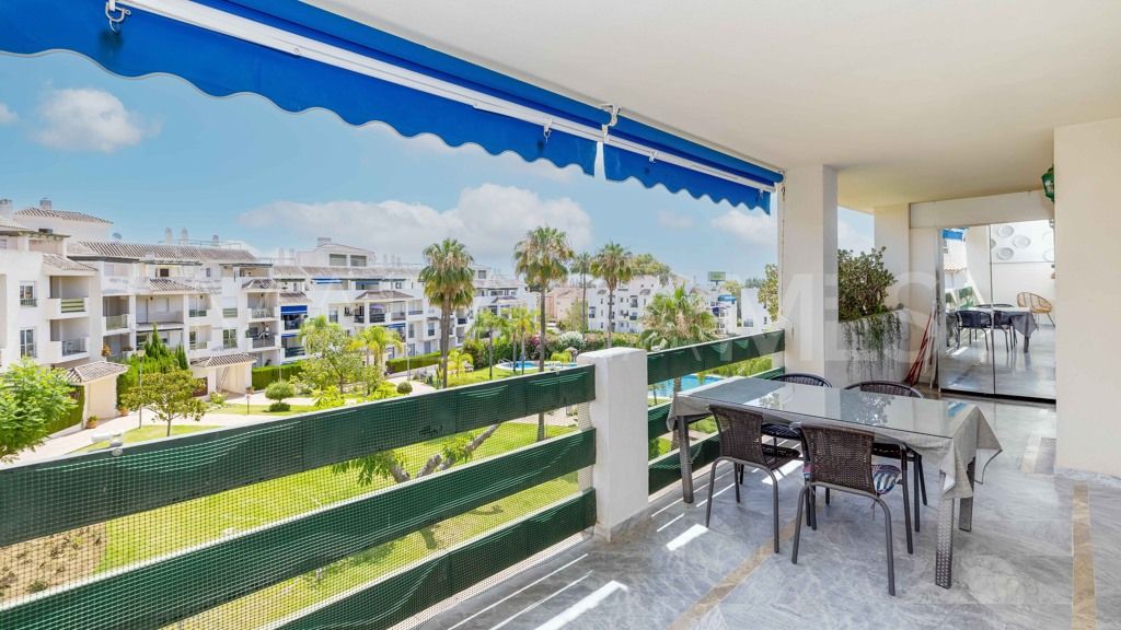 Wohnung for sale in Marbella - Puerto Banus