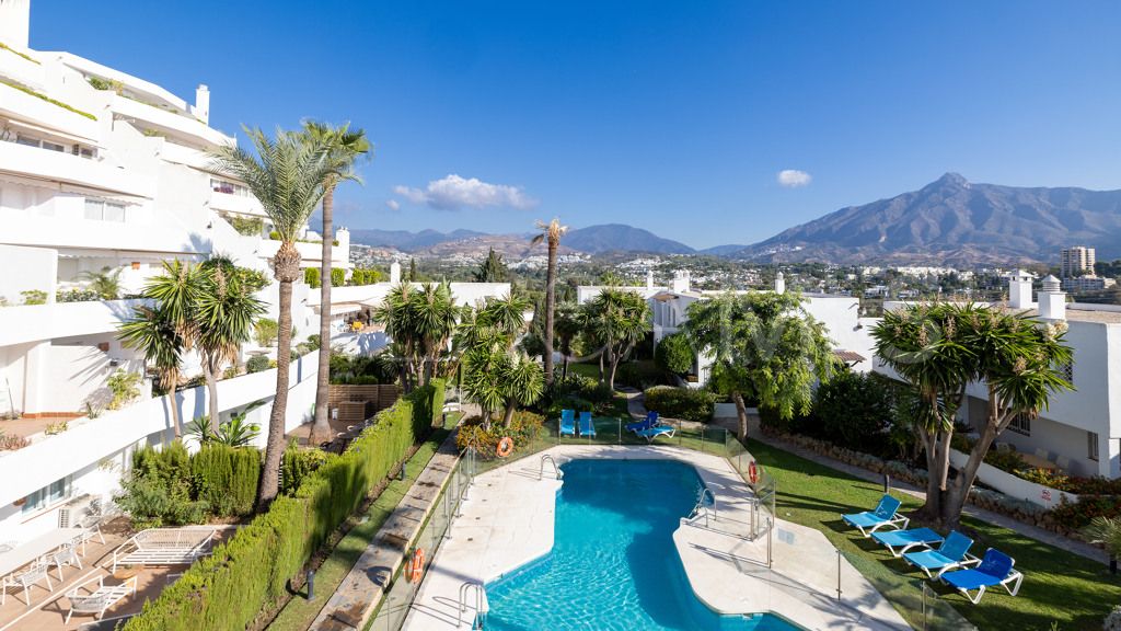 Lägenhet for sale in Nueva Andalucia