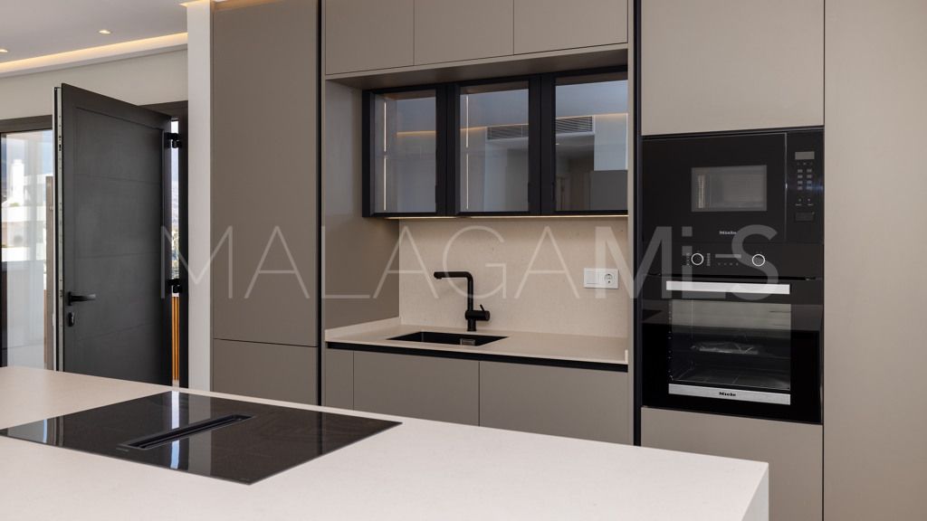 Lägenhet for sale in Nueva Andalucia