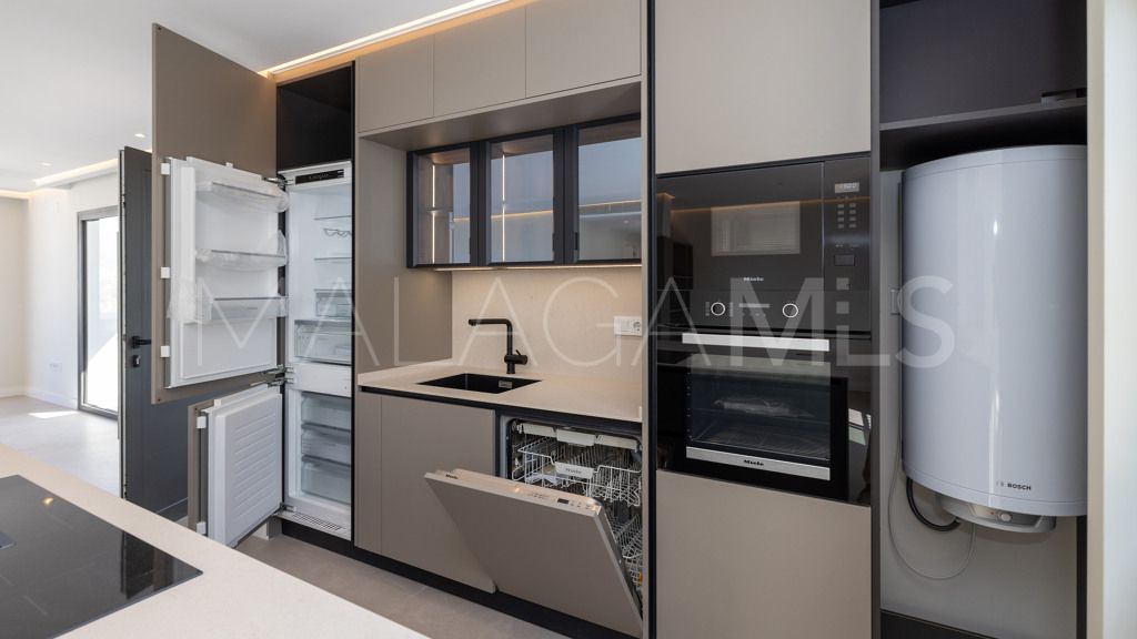 Lägenhet for sale in Nueva Andalucia