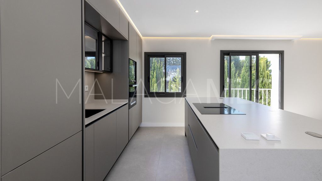 Lägenhet for sale in Nueva Andalucia