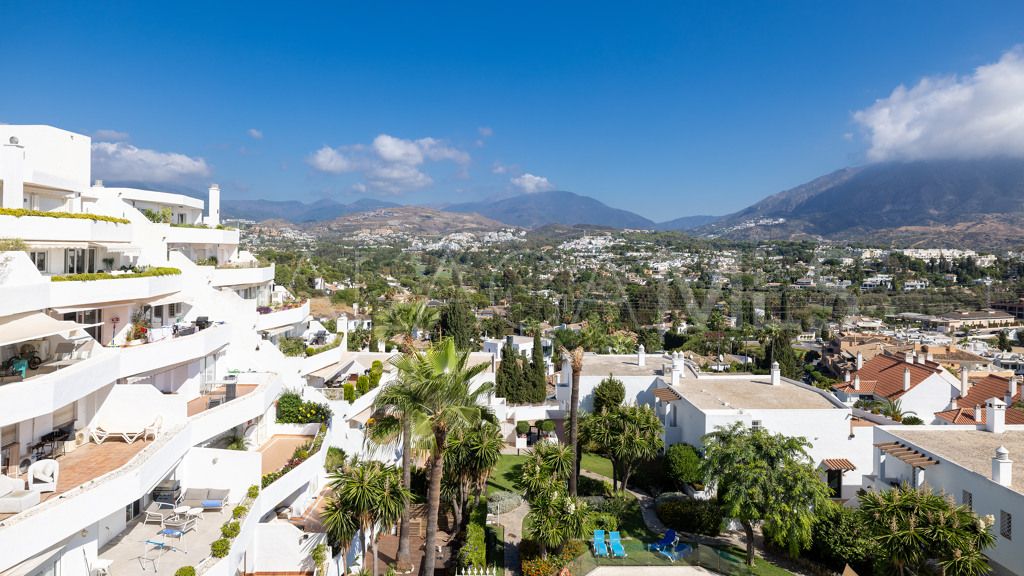 Lägenhet for sale in Nueva Andalucia