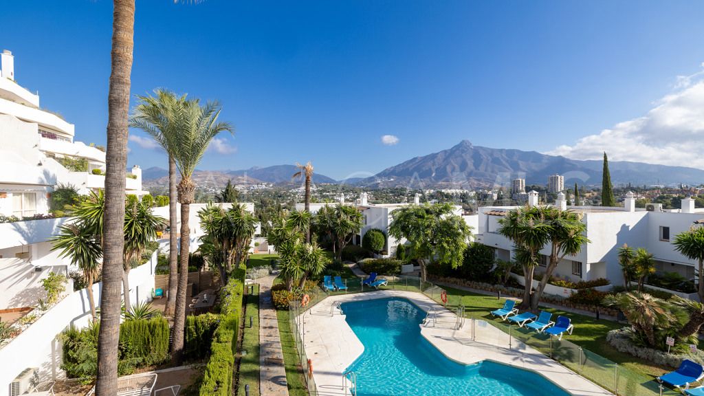 Lägenhet for sale in Nueva Andalucia