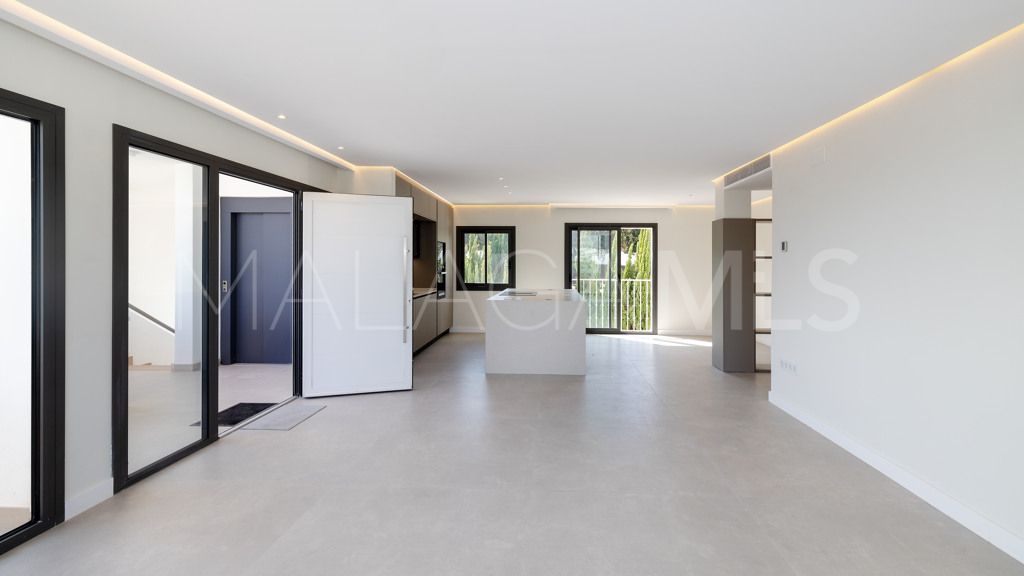 Lägenhet for sale in Nueva Andalucia