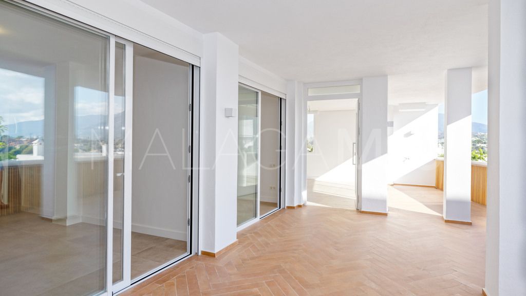 Lägenhet for sale in Nueva Andalucia