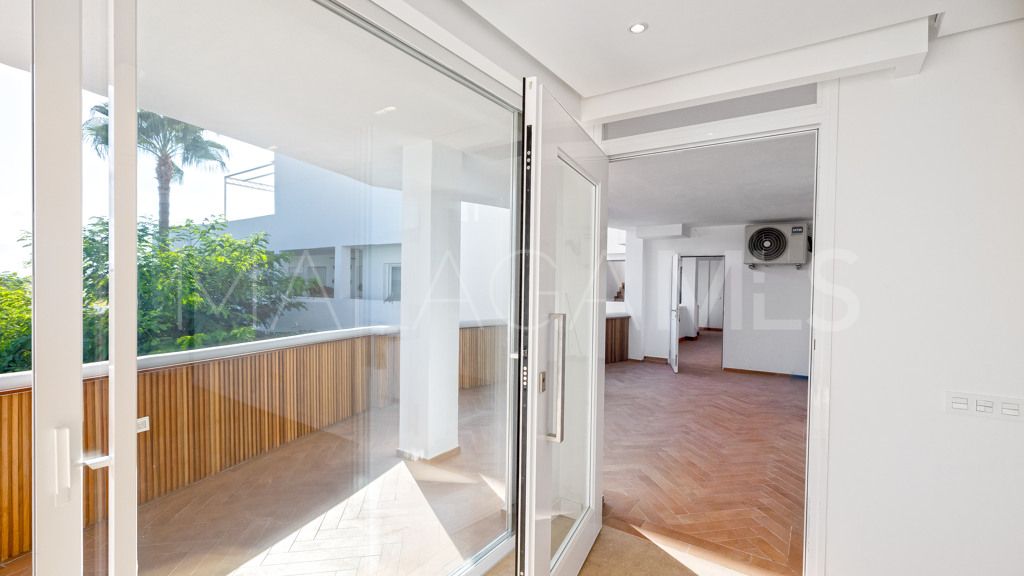 Lägenhet for sale in Nueva Andalucia