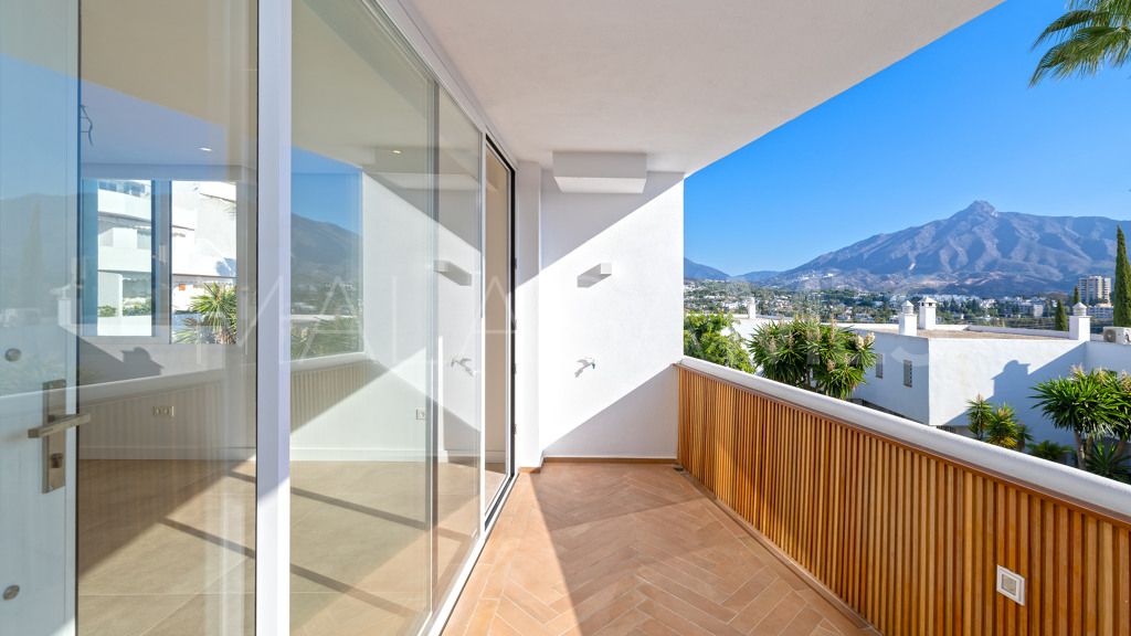 Lägenhet for sale in Nueva Andalucia