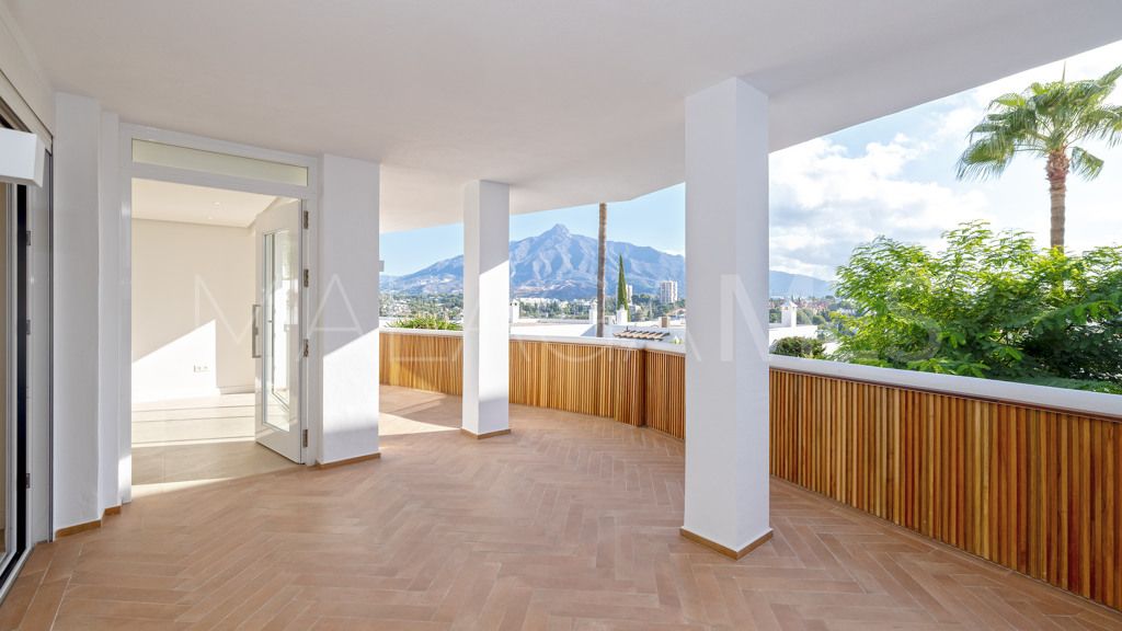 Lägenhet for sale in Nueva Andalucia