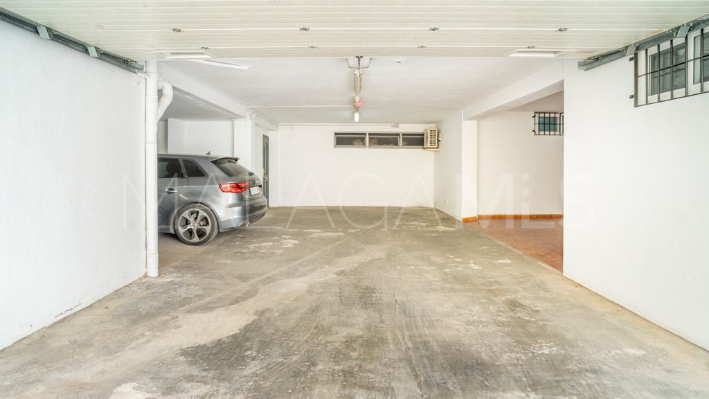 Chalet for sale in Nueva Andalucia