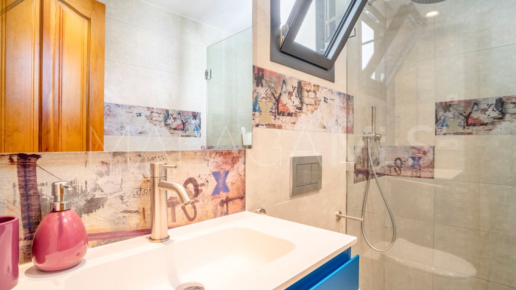Chalet for sale in Nueva Andalucia