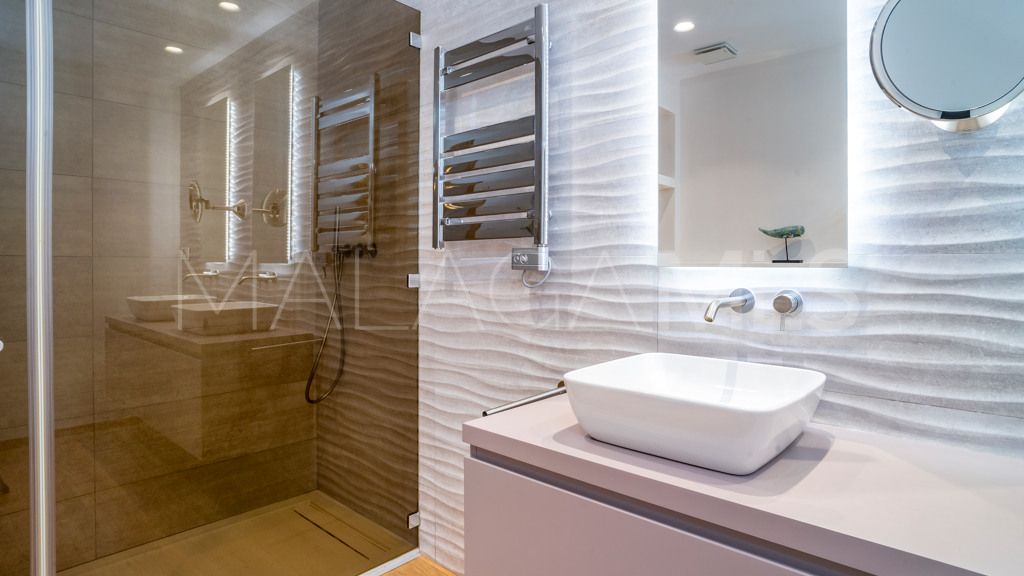 Chalet for sale in Nueva Andalucia
