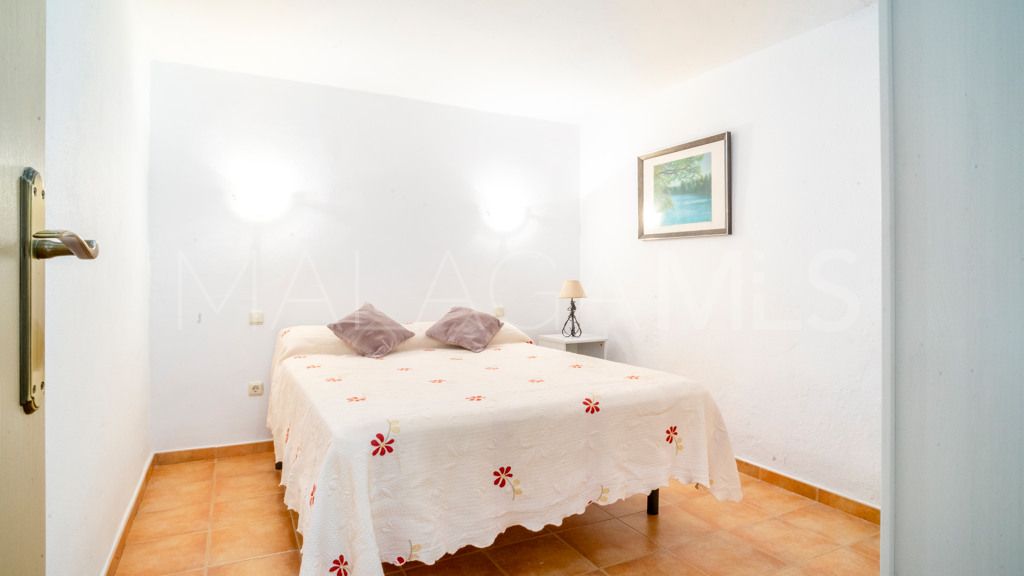 Chalet for sale in Nueva Andalucia