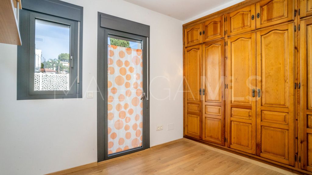 Chalet for sale in Nueva Andalucia