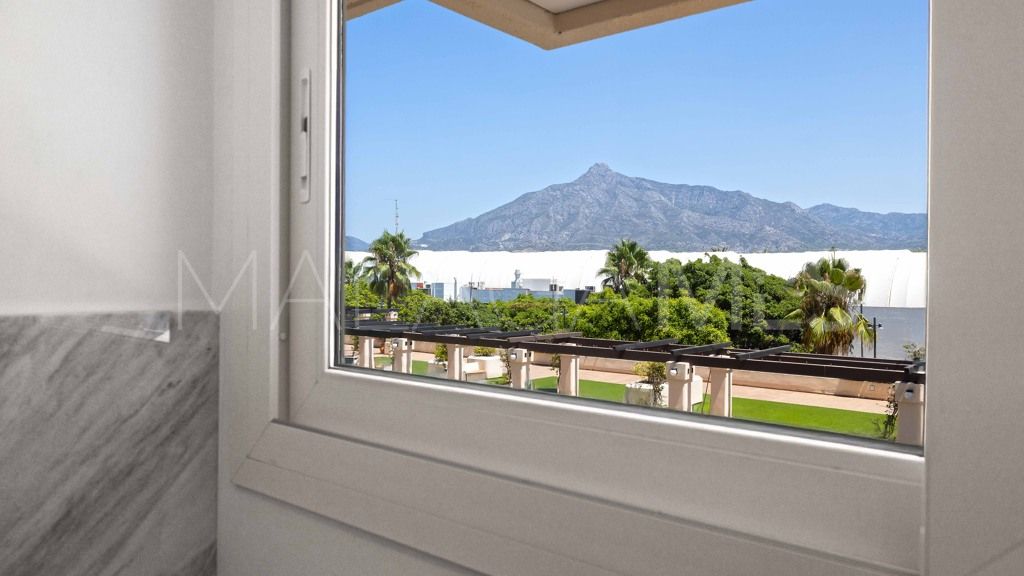 Lägenhet for sale in Marbella - Puerto Banus