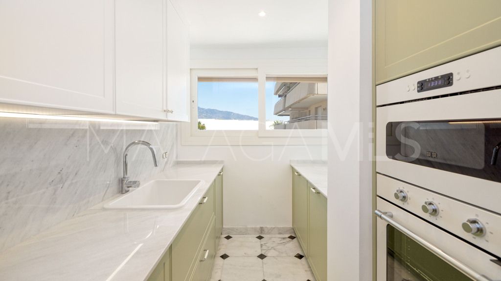 Lägenhet for sale in Marbella - Puerto Banus