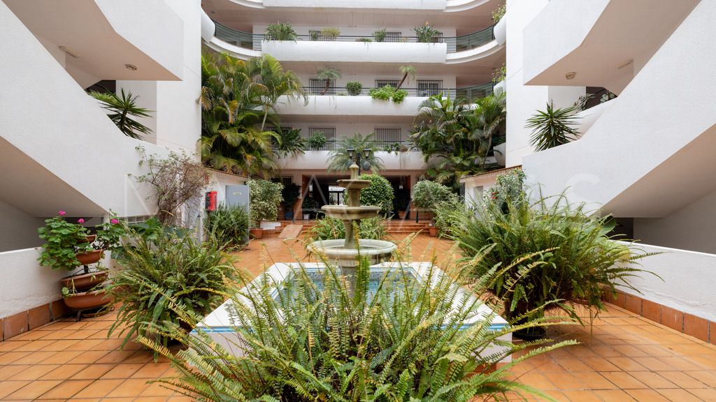 Apartamento a la venta in Guadalmina Alta