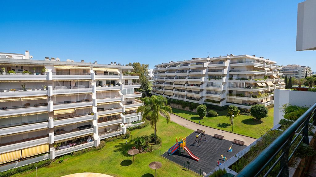Apartamento a la venta in Guadalmina Alta