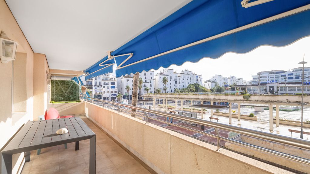 Wohnung for sale in Marbella - Puerto Banus