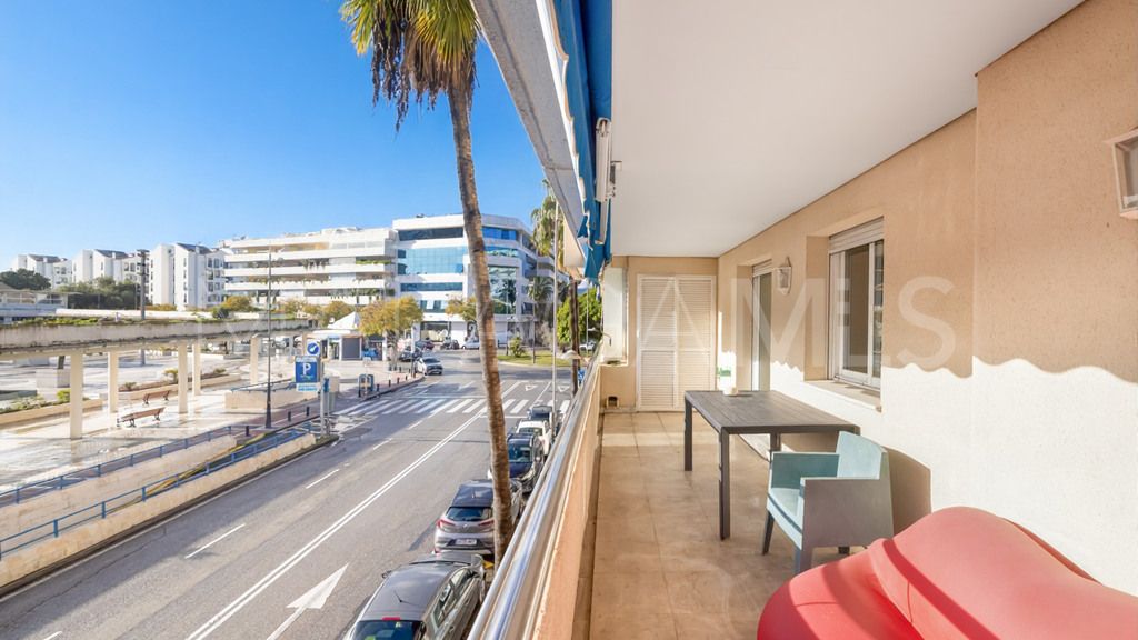 Wohnung for sale in Marbella - Puerto Banus