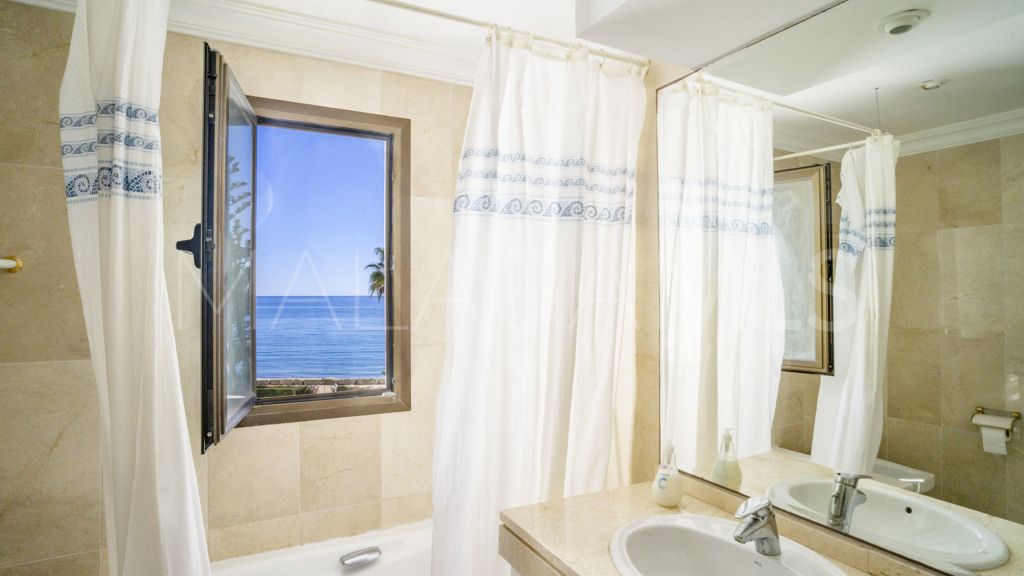 Chalet for sale in Golden Mile