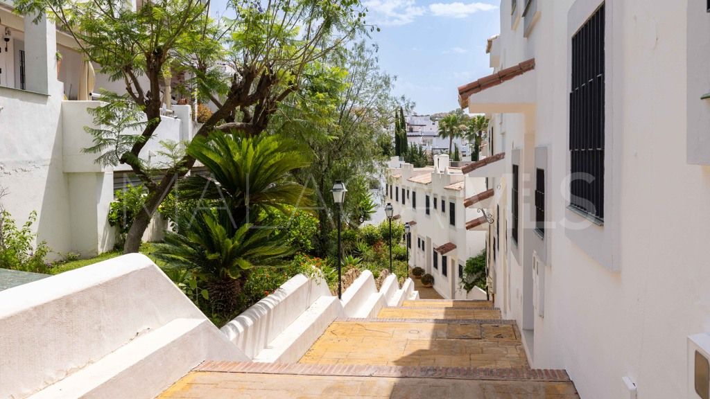 Lägenhet for sale in Nueva Andalucia