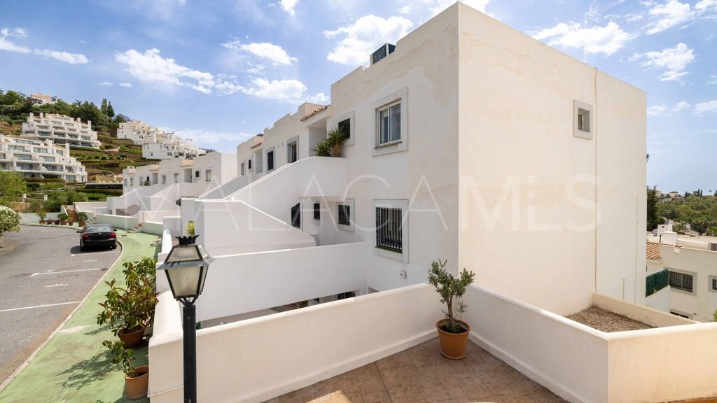 Lägenhet for sale in Nueva Andalucia