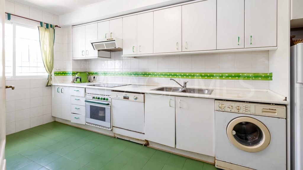 Lägenhet for sale in Nueva Andalucia