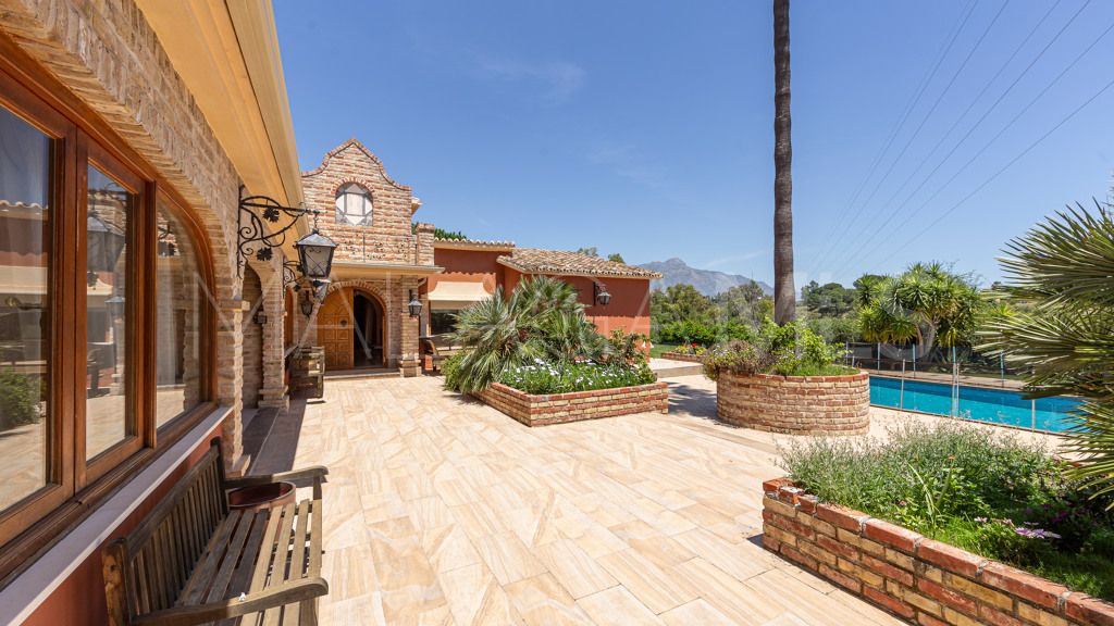 Chalet for sale in La Quinta with 5 bedrooms