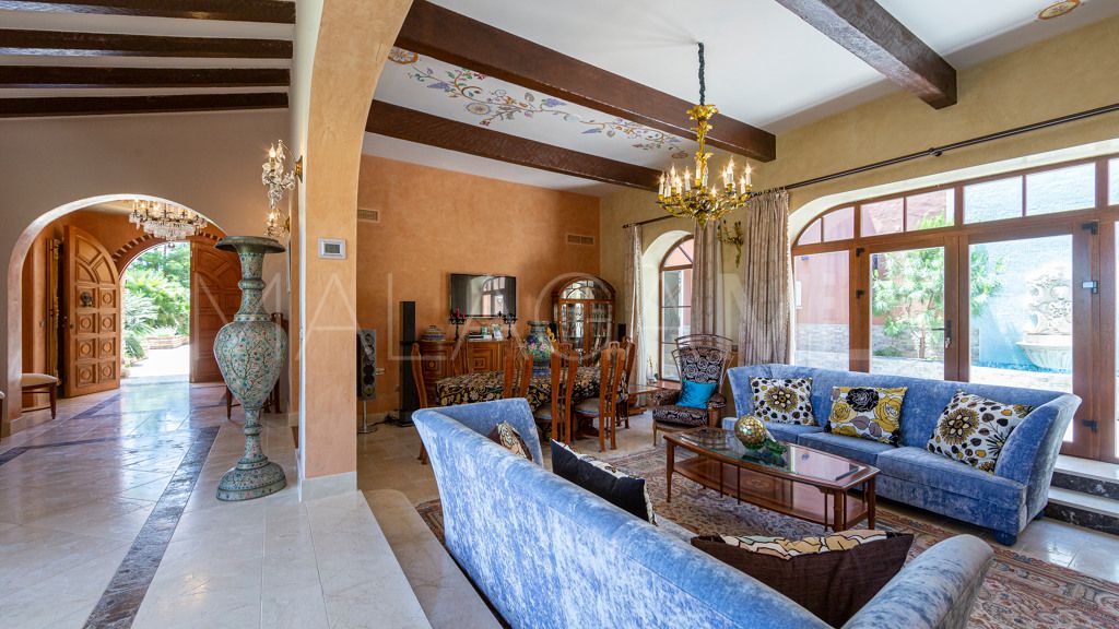 Chalet for sale in La Quinta with 5 bedrooms