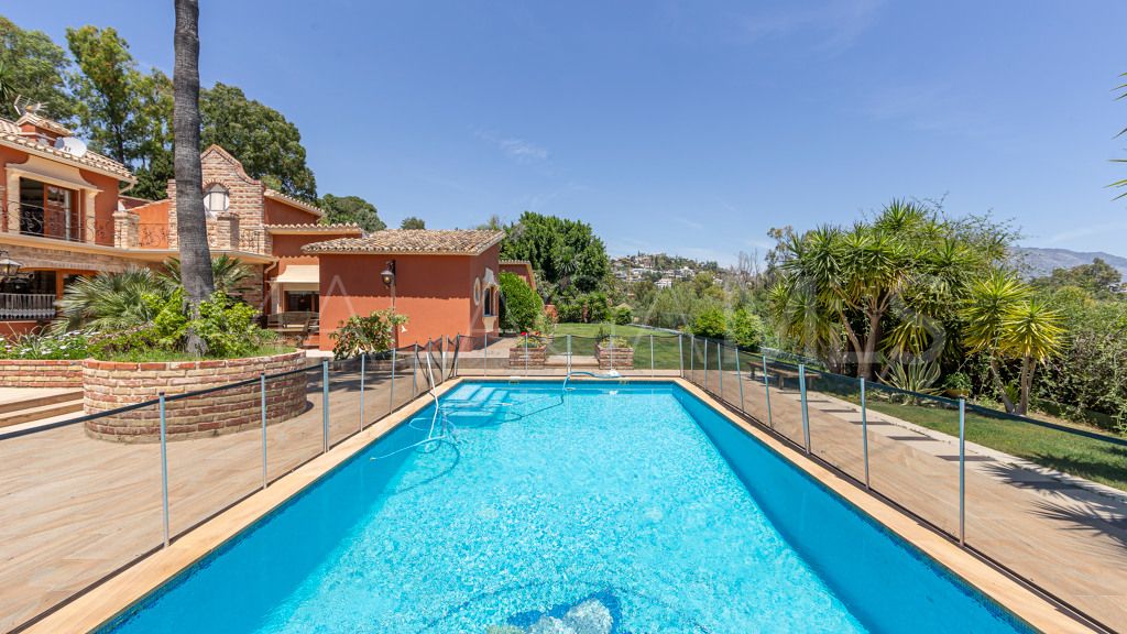 Chalet for sale in La Quinta with 5 bedrooms