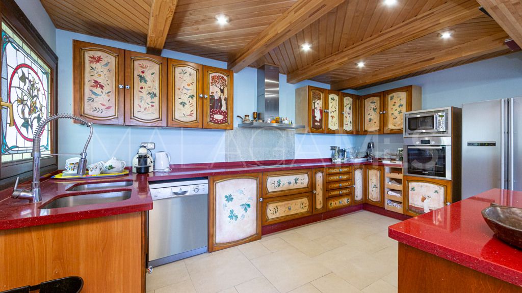 Chalet for sale in La Quinta with 5 bedrooms